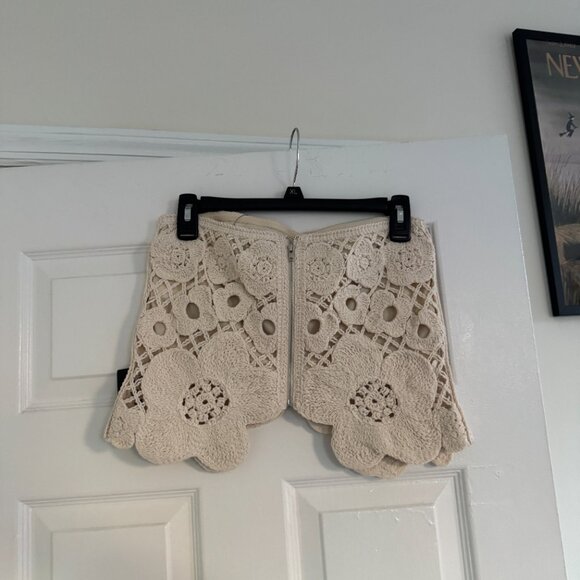 *NWT* Lulus Envied Attitude Crochet Strapless Crop Top - Beige - Picture 4 of 5